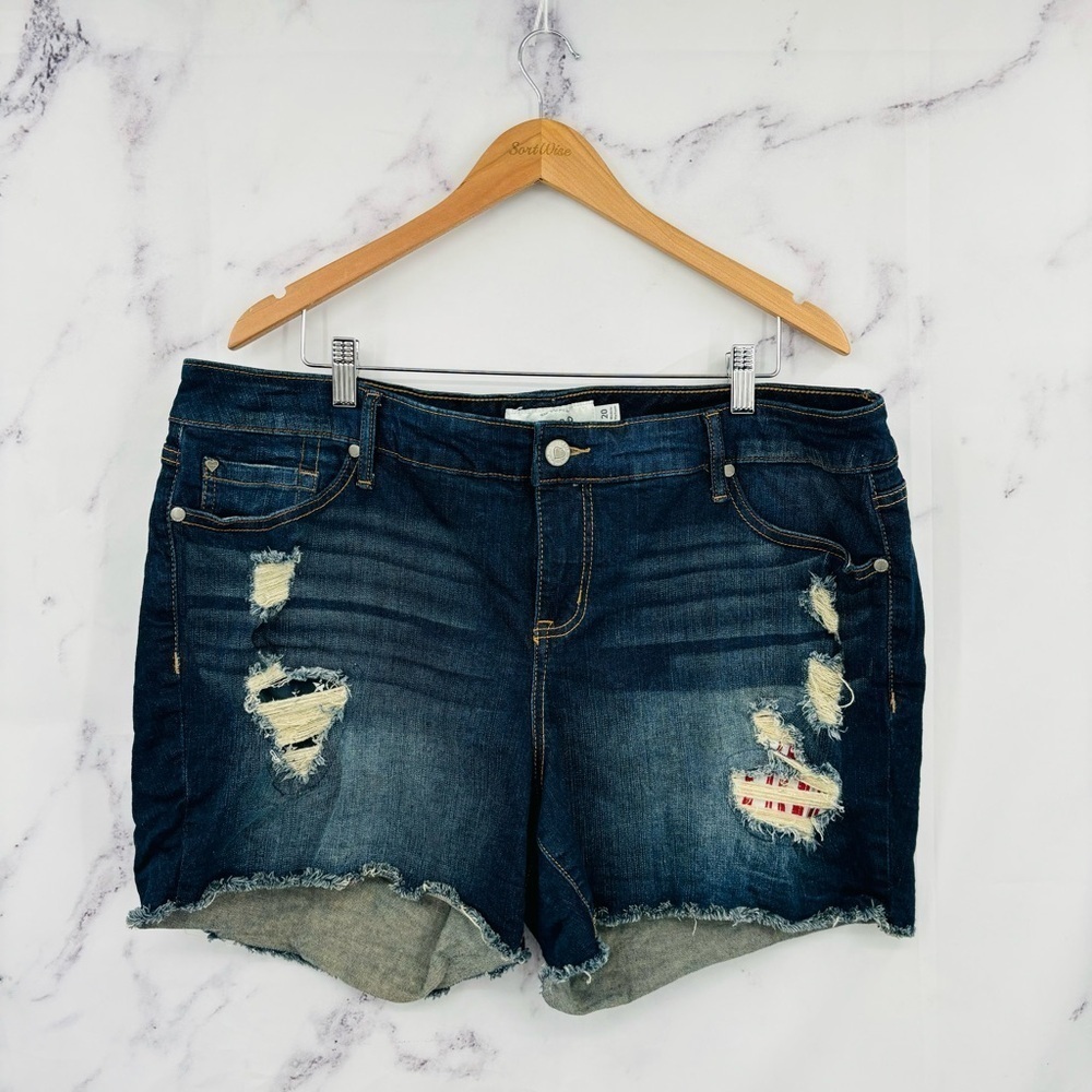 Torrid Dark Wash Distressed Jean Shorts - Picture 2 of 4